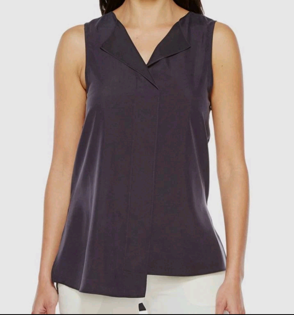 Nic + Zoe Black Sleeveless Assymetrical Hem Top